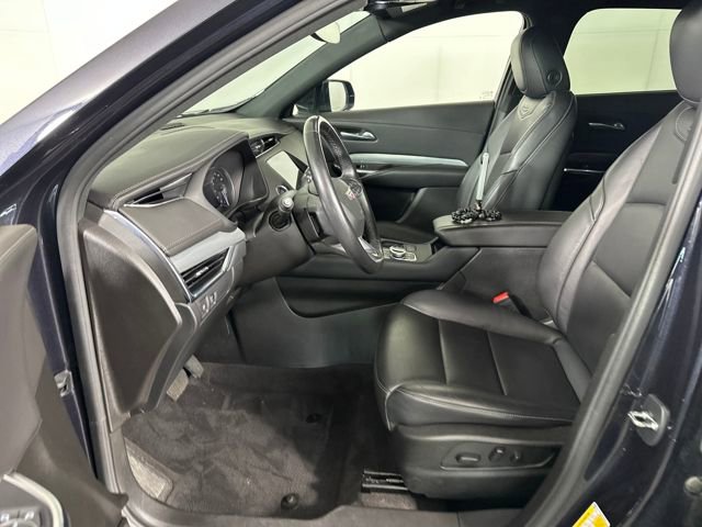Used 2023 Cadillac XT4 Premium Luxury image 11