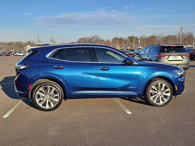 Used 2022 Buick Envision Avenir w/ Technology Package II image 7