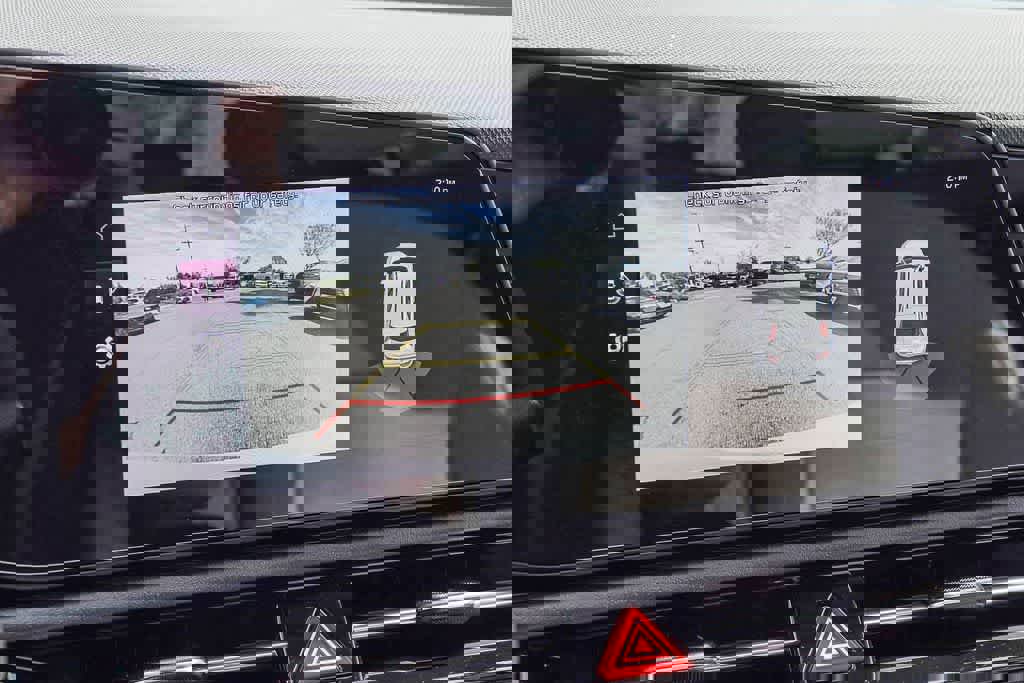 Certified 2023 Kia Niro EX Touring image 23