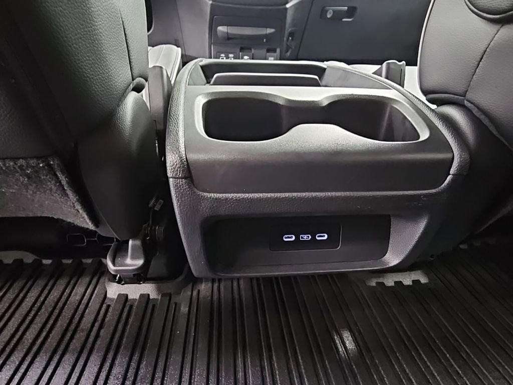 Used 2025 Honda Odyssey Elite image 33