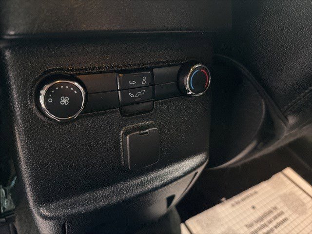 Used 2016 Ford Explorer XLT w/ Equipment Group 202A image 15