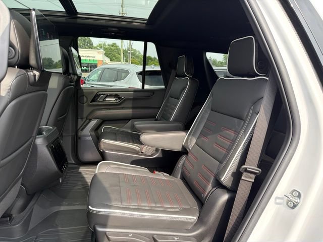 Used 2026 GMC Yukon AT4 Ultimate w/ LPO, Floor Liner Package AWD/4WD image 14