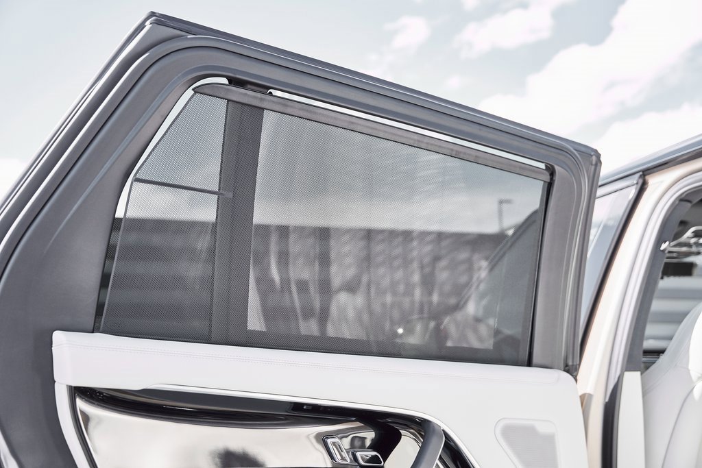 Used 2026 Land Rover Range Rover Long Wheelbase SE image 50