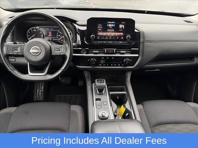 Used 2024 Nissan Pathfinder SV AWD/4WD image 8