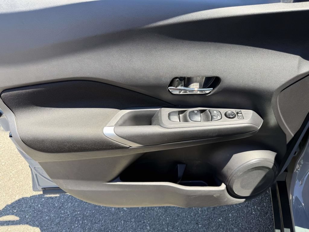 Used 2022 Nissan Kicks SV FWD image 19
