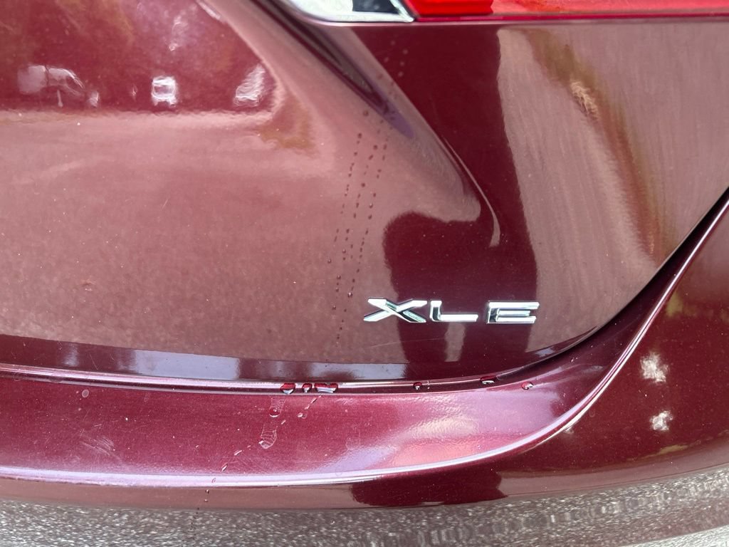 Used 2015 Toyota Avalon XLE Premium FWD image 10
