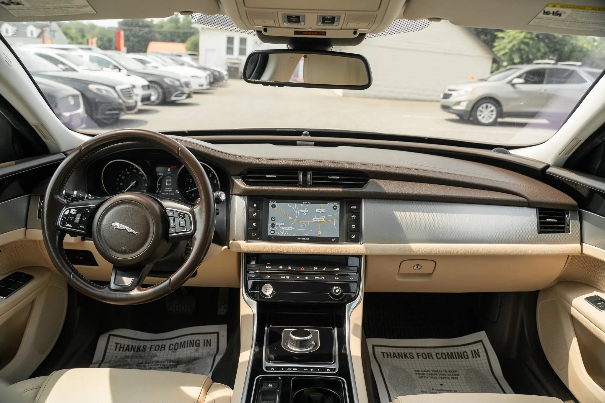 Used 2017 Jaguar XF Premium AWD/4WD image 14