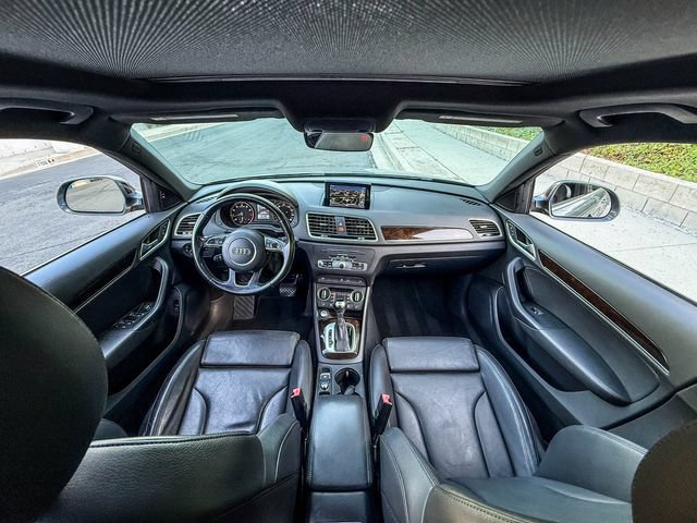 Used 2017 Audi Q3 2.0T Premium Plus w/ Premium Plus Package FWD image 8