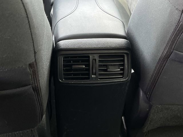 Used 2019 Nissan Rogue SV FWD image 18