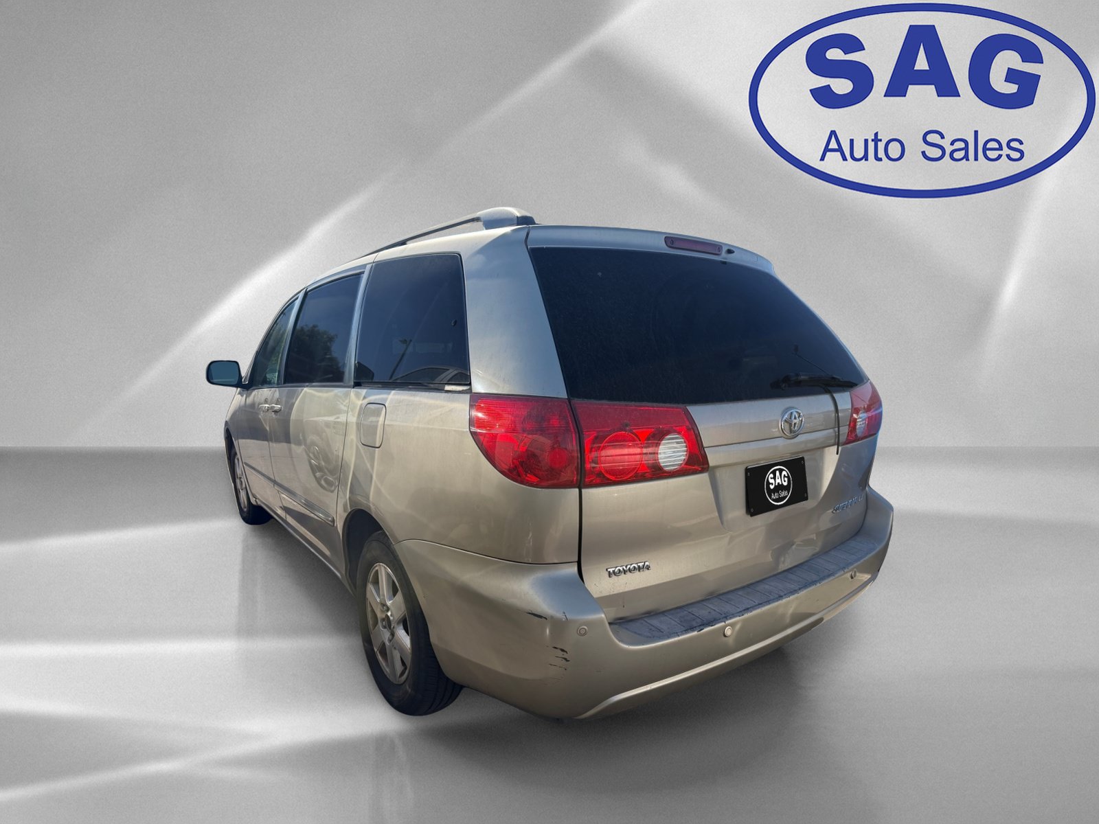 Used 2007 Toyota Sienna FWD image 4