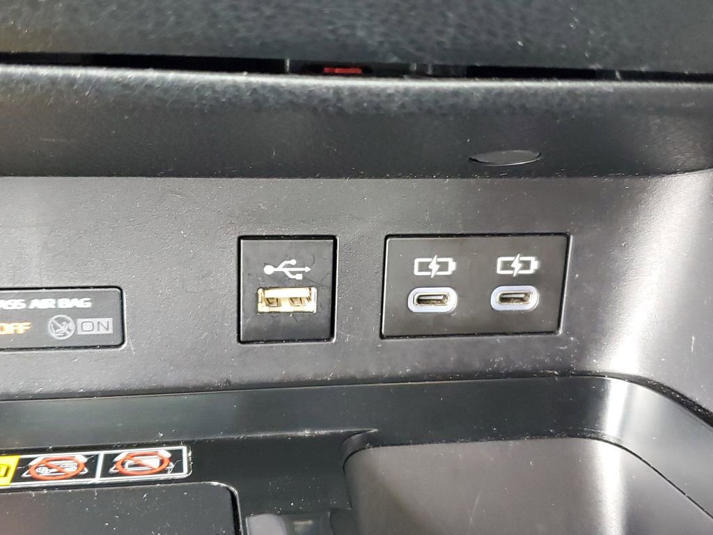 Used 2025 Toyota Camry LE FWD image 25