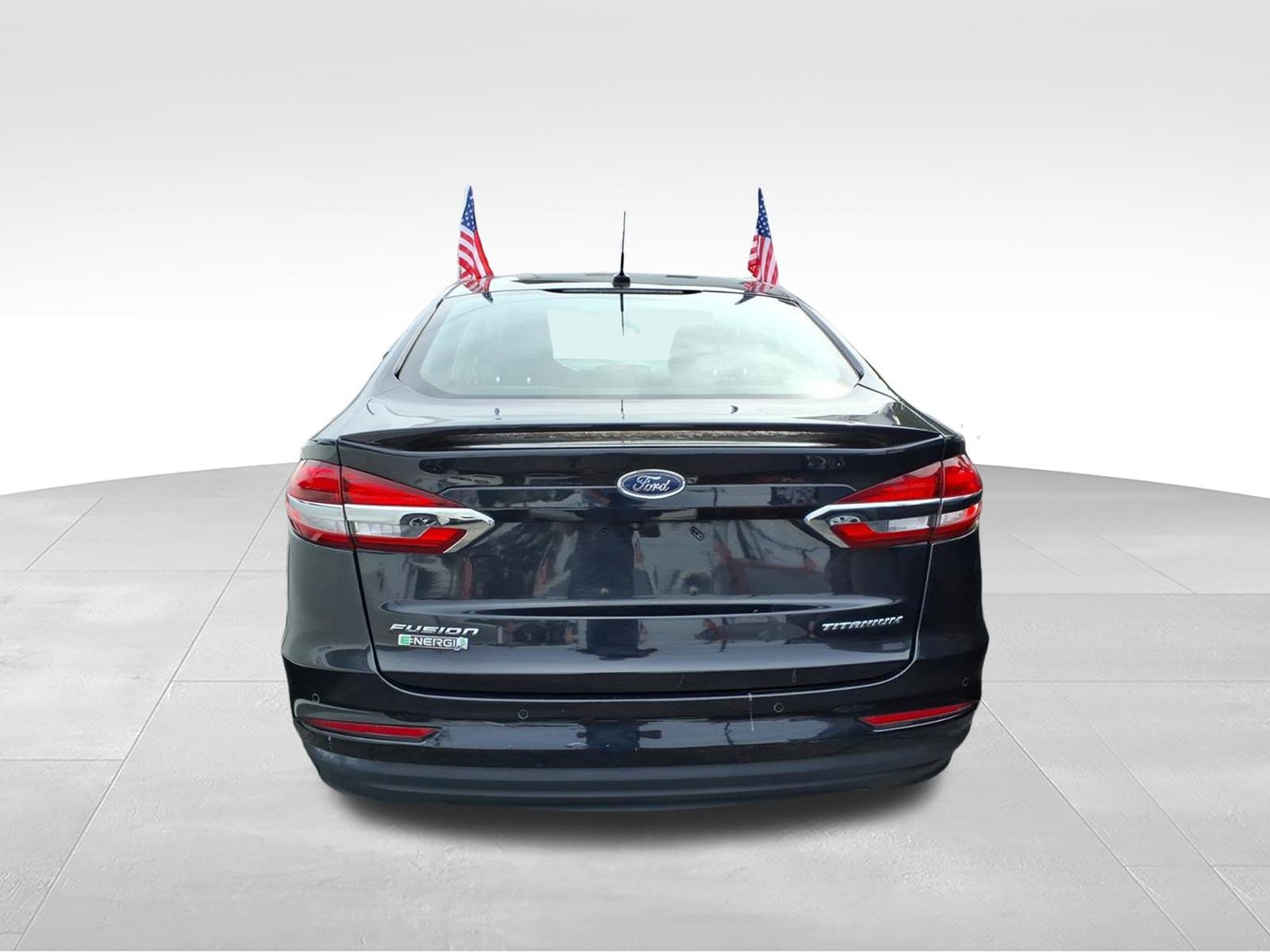 Used 2019 Ford Fusion Energi Titanium image 5