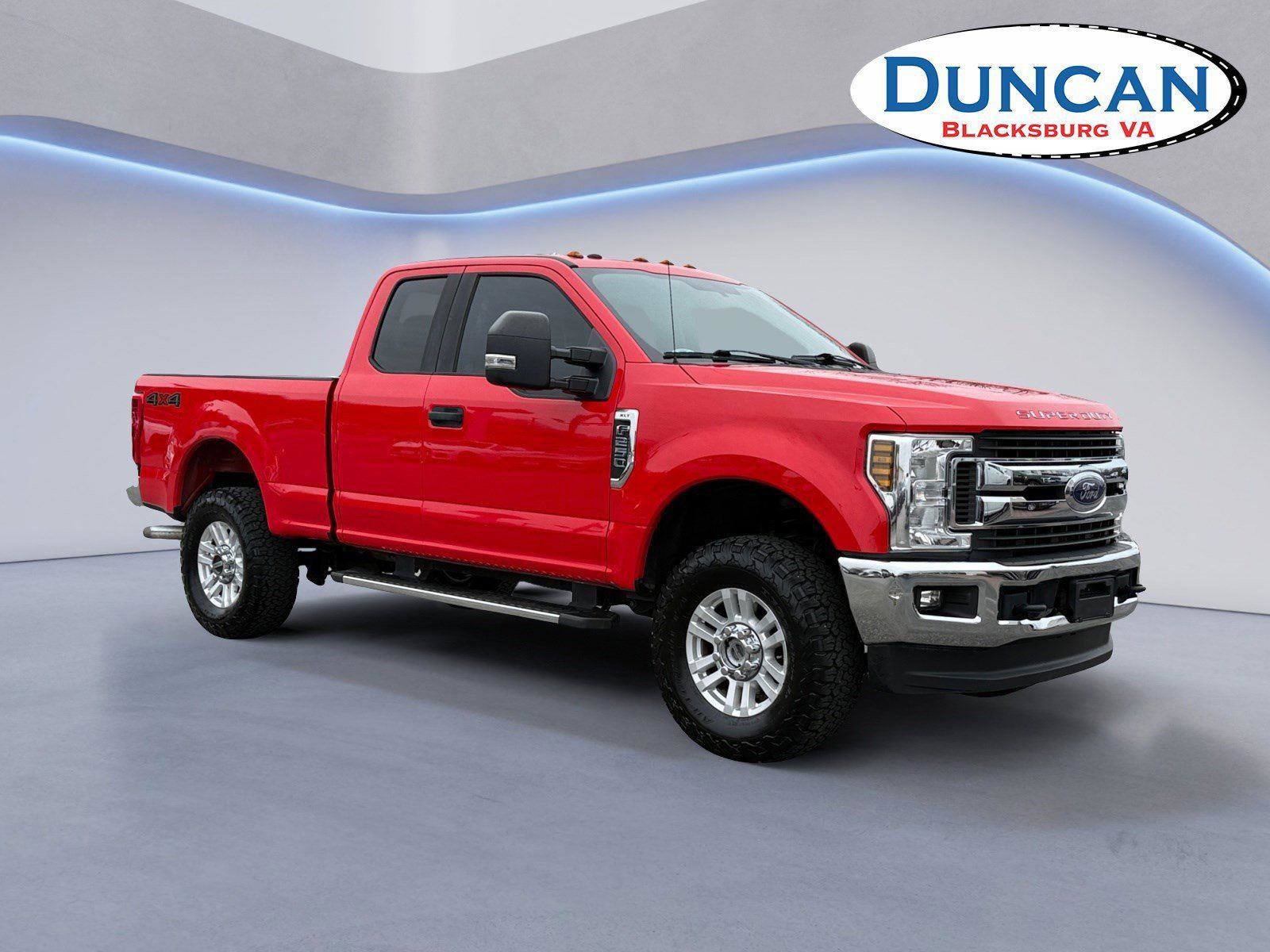 Used 2018 Ford F250 XLT w/ XLT Value Package image 1