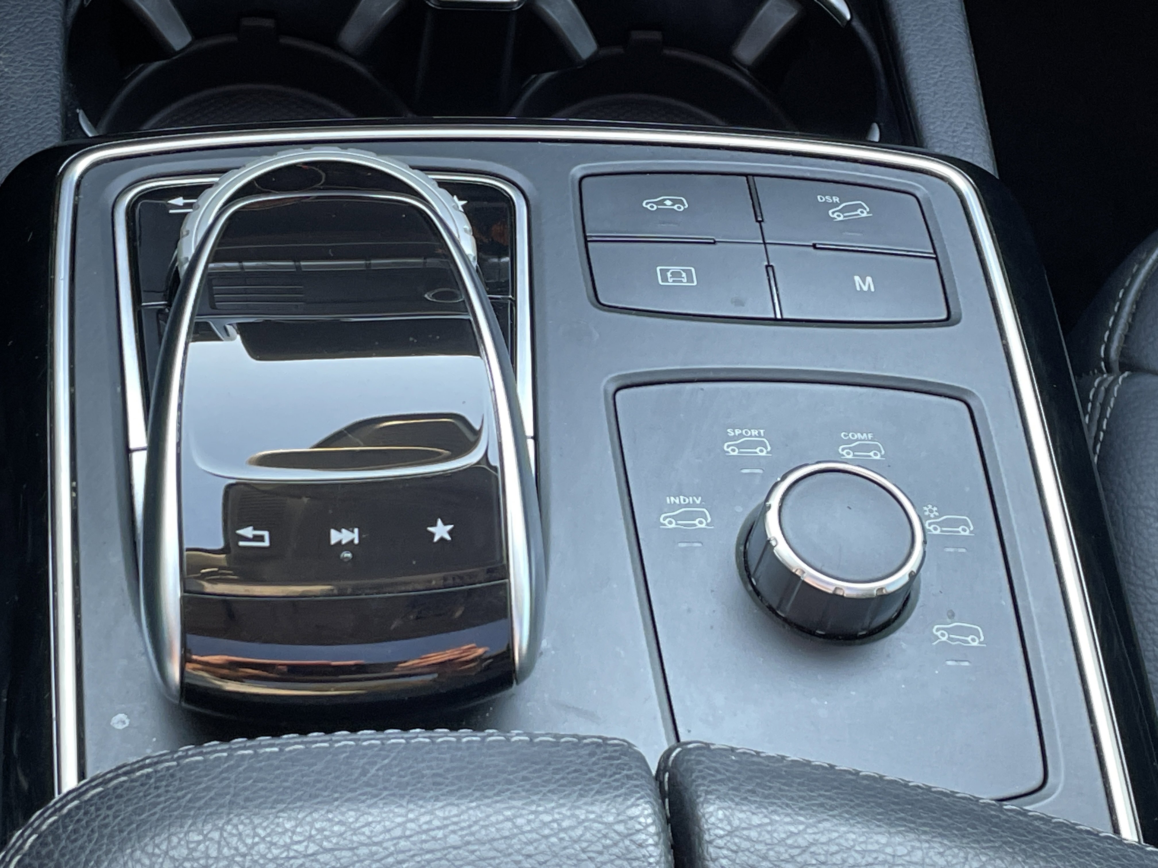 Used 2018 Mercedes-Benz GLS 550 4MATIC image 37