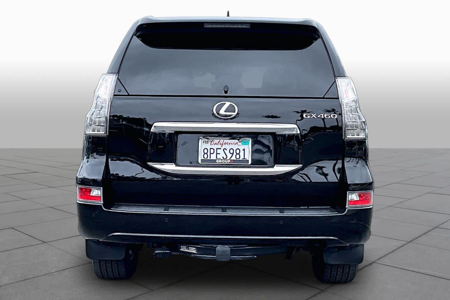 Used 2020 Lexus GX 460 Premium w/ Premium Package AWD/4WD image 4