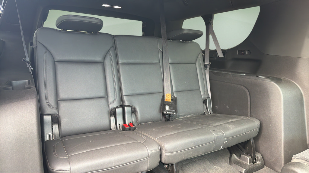 Used 2021 Chevrolet Suburban LT w/ LT Signature Package AWD/4WD image 17