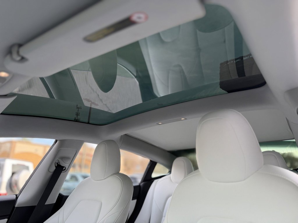 Used 2020 Tesla Model 3 Standard Range Plus image 50