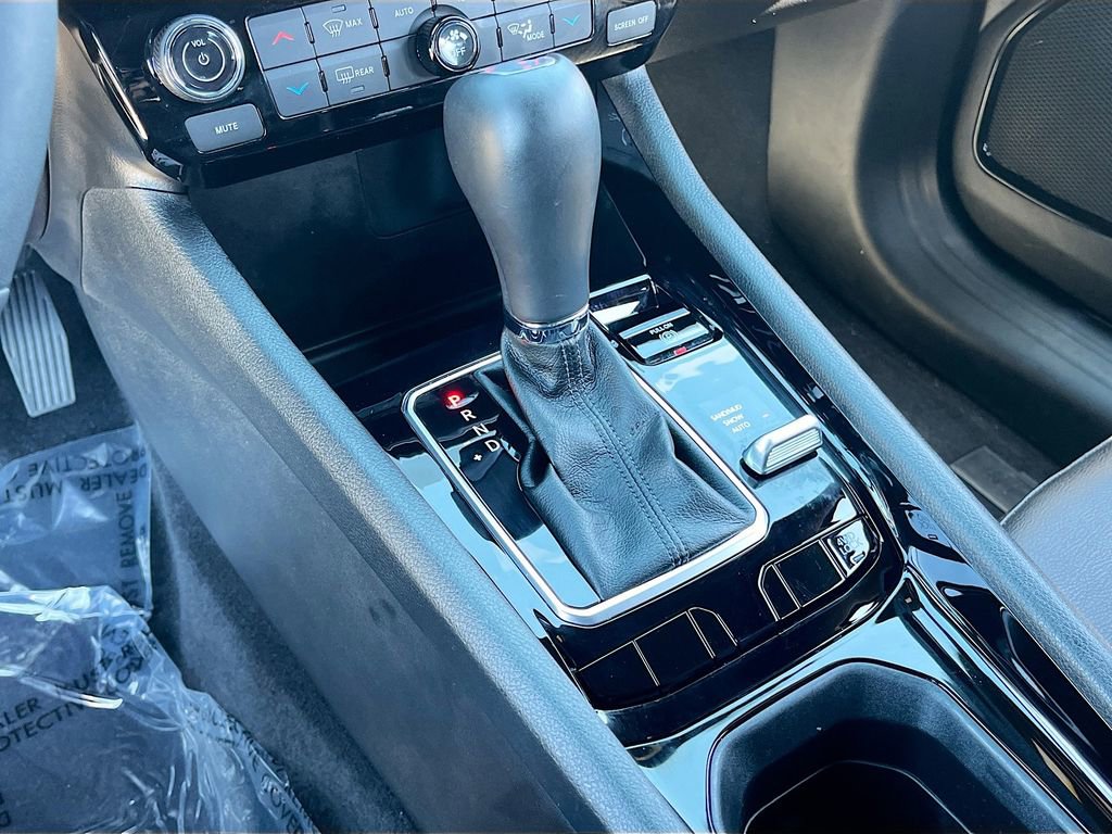 Certified 2025 Jeep Compass Limited image 16