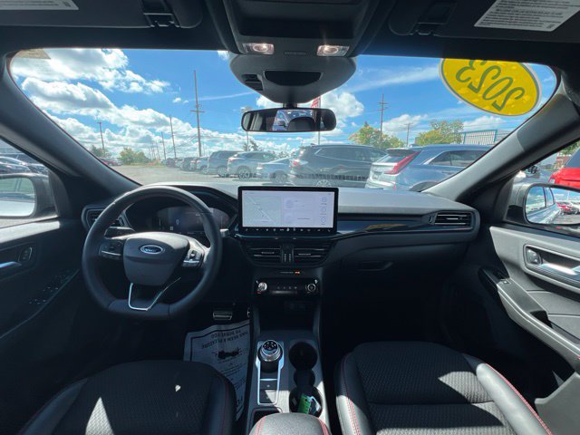 Used 2023 Ford Escape ST-Line w/ Tech Pack #1 AWD/4WD image 19