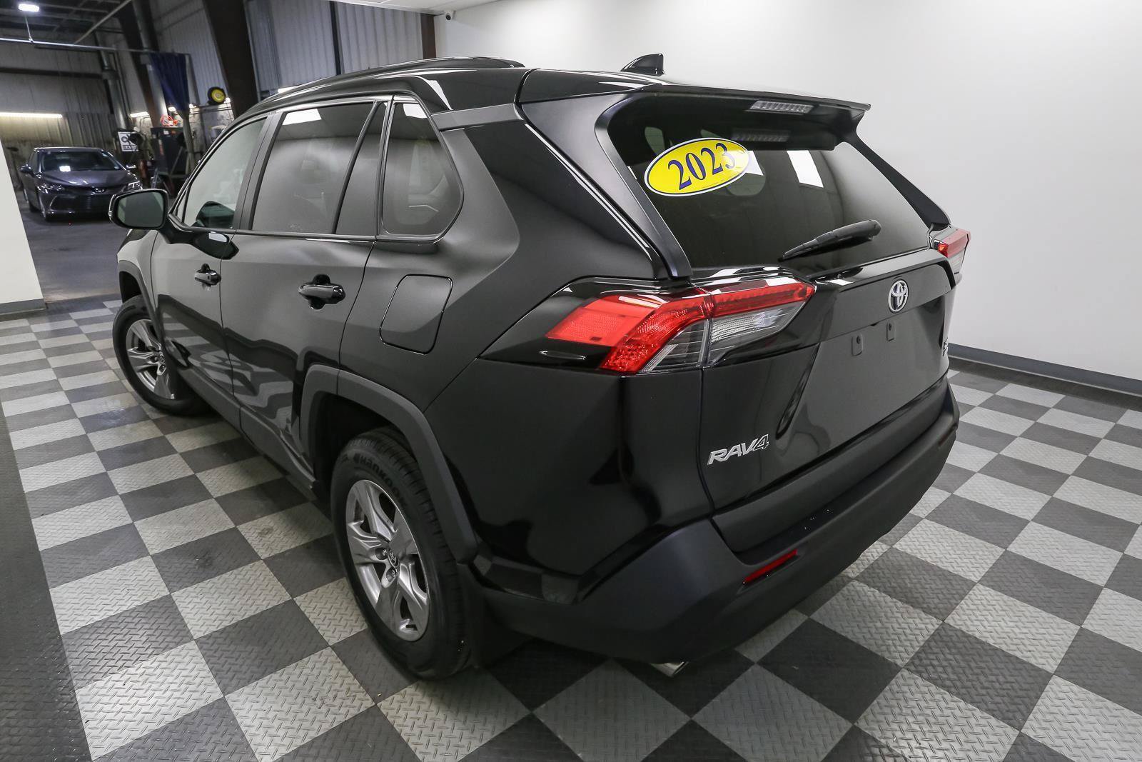 Used 2023 Toyota RAV4 XLE w/ Convenience Package AWD/4WD image 9