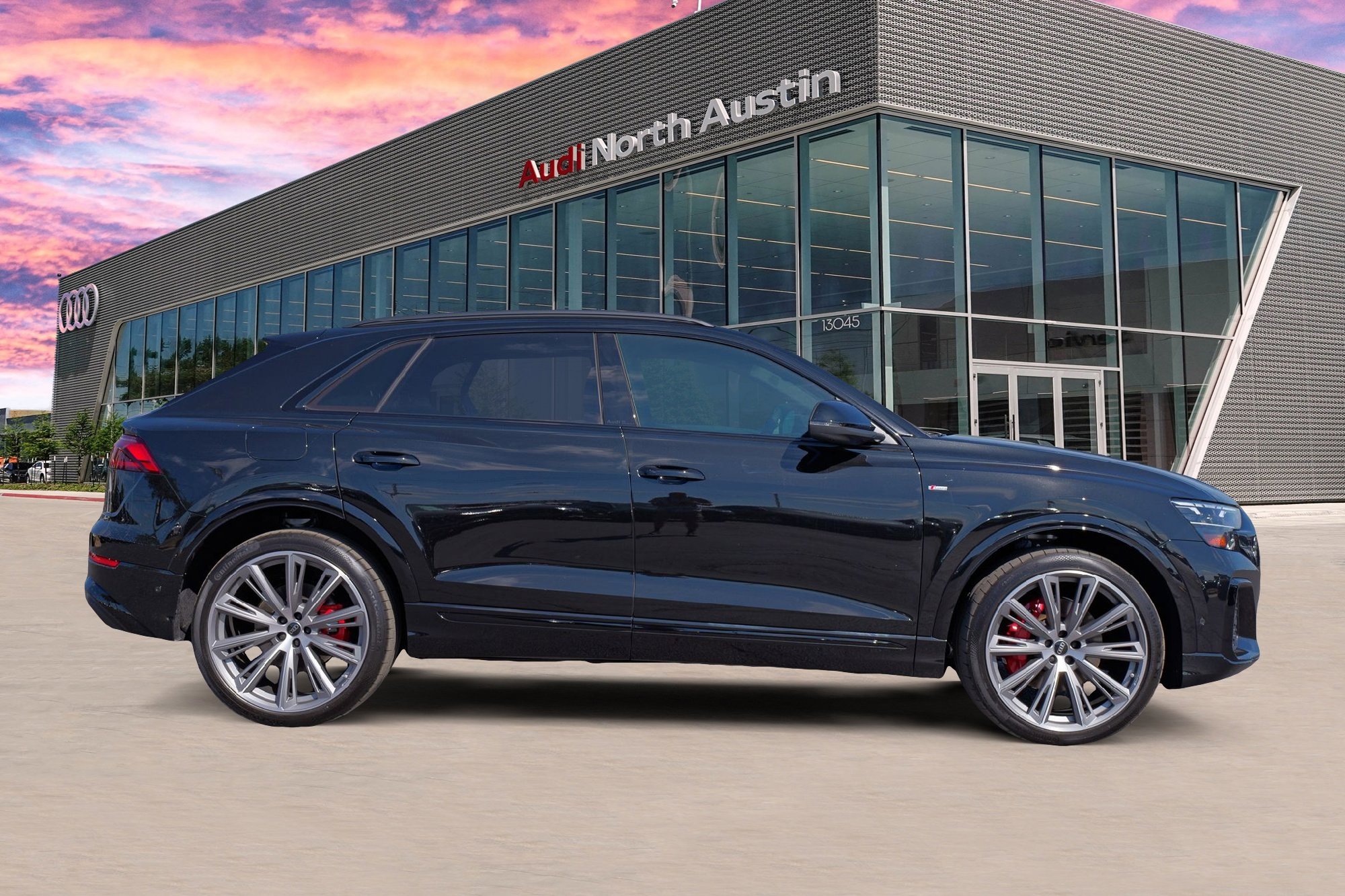 New 2026 Audi Q8 Prestige image 4