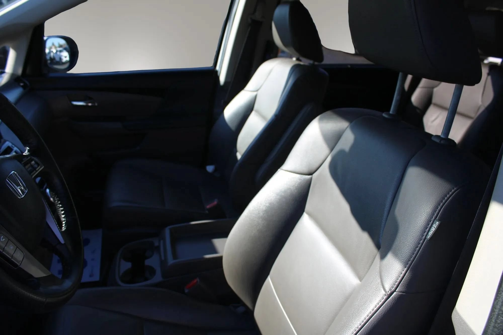 Used 2015 Honda Odyssey EX-L image 15