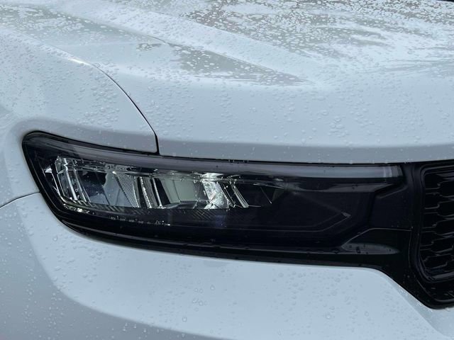 Certified 2024 Jeep Grand Cherokee Limited w/ Black Appearance Package image 12