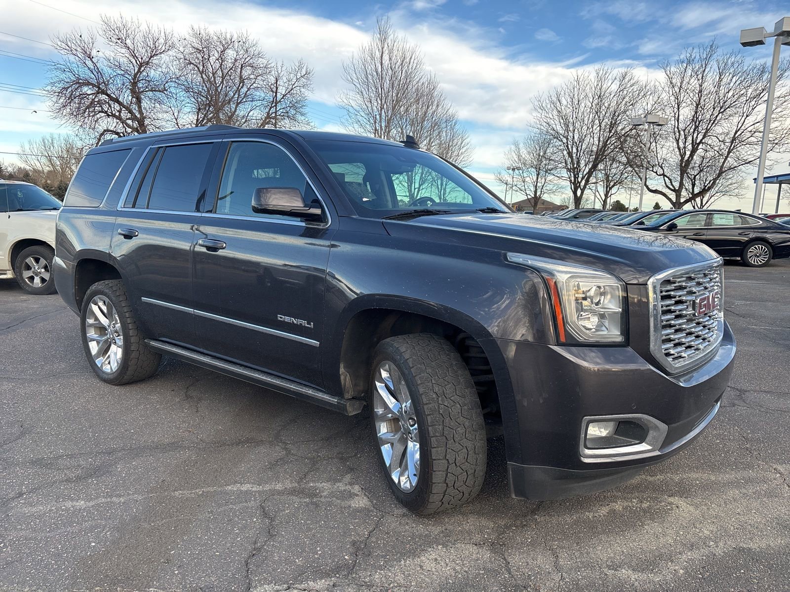 Used 2018 GMC Yukon Denali w/ Open Road Package image 2