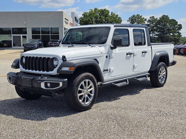 Used 2024 Jeep Gladiator Sport