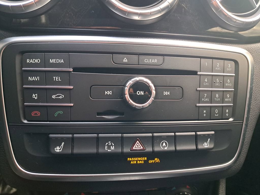 Used 2015 Mercedes-Benz CLA 250 image 23