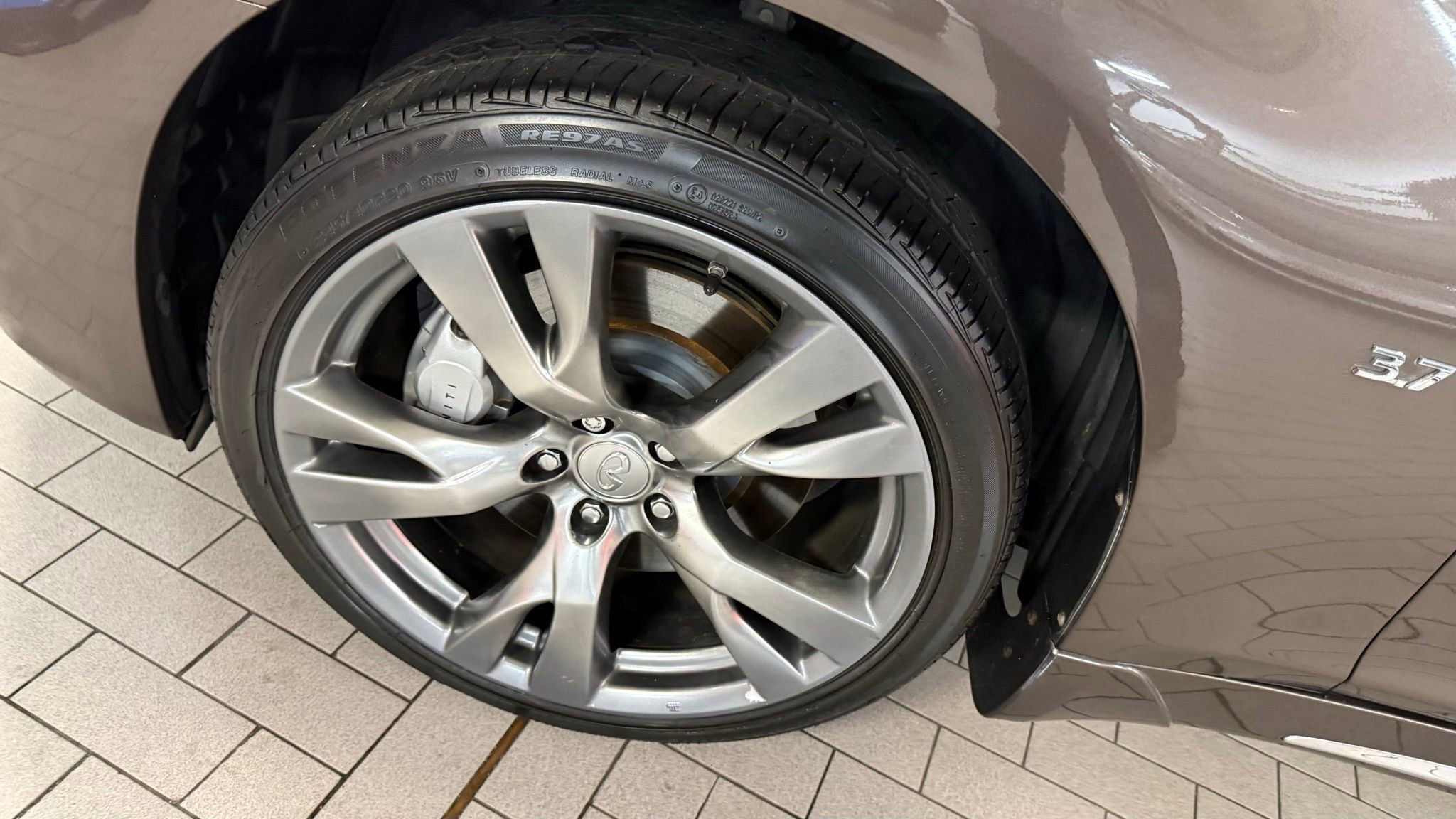 Used 2016 INFINITI Q70 L 3.7 image 41