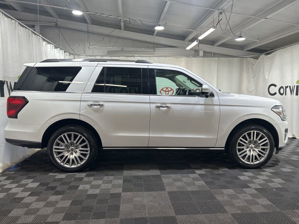 Used 2023 Ford Expedition Limited image 8