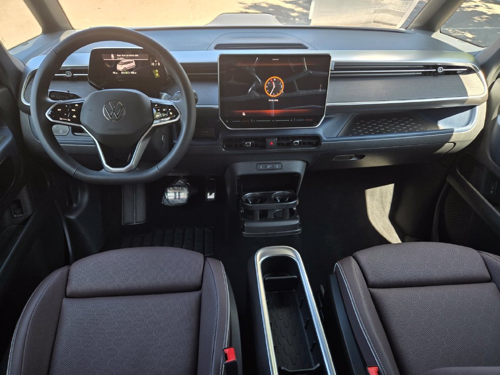 New 2025 Volkswagen ID. Buzz Pro S RWD image 7