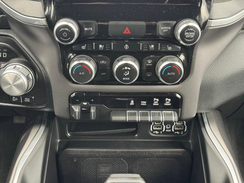 Used 2022 RAM 1500 Laramie AWD/4WD image 15