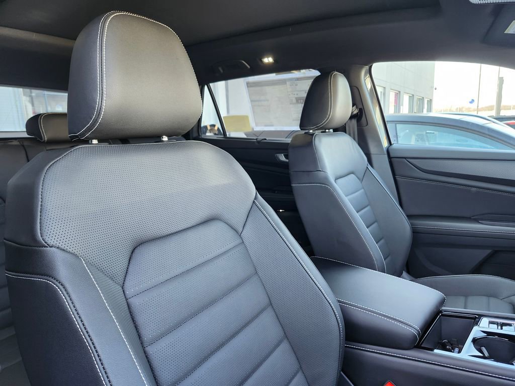 New 2026 Volkswagen Atlas Cross Sport SEL R-Line image 13