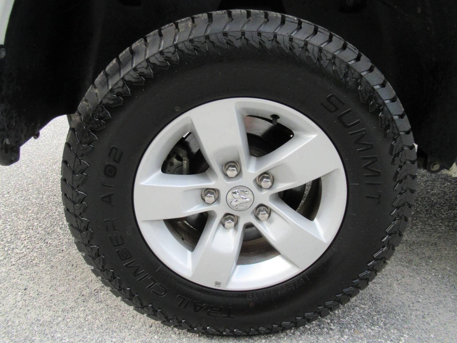 Certified 2024 RAM 1500 Classic SLT AWD/4WD image 8