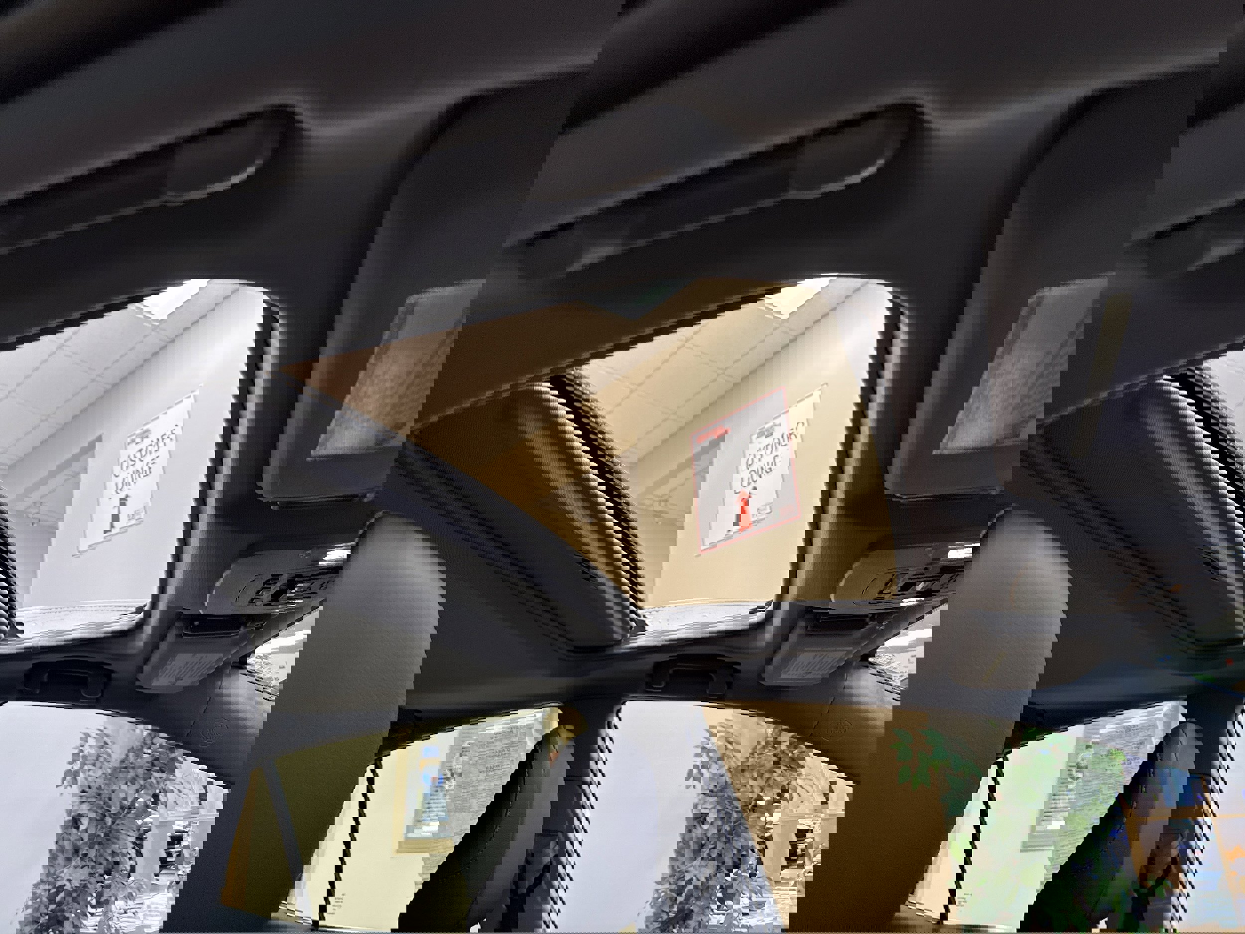 Used 2020 Toyota Camry XLE image 19