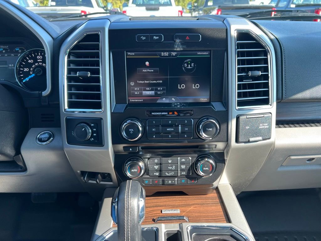 Used 2015 Ford F150 Lariat image 27