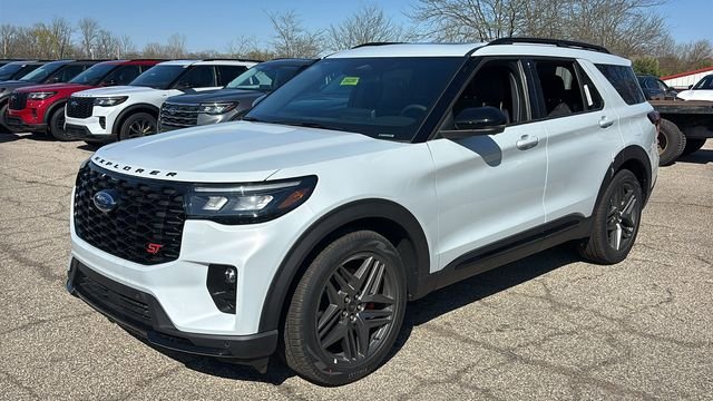 New 2026 Ford Explorer ST w/ Sun And Sound Package AWD/4WD image 2