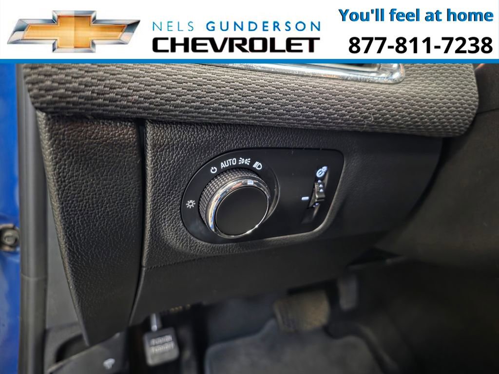 Used 2017 Chevrolet Cruze LT image 16