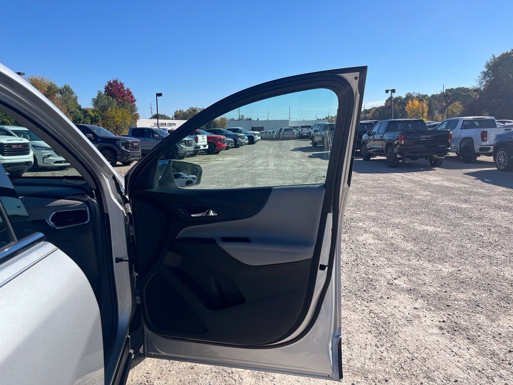 Used 2019 Chevrolet Equinox Premier FWD image 35