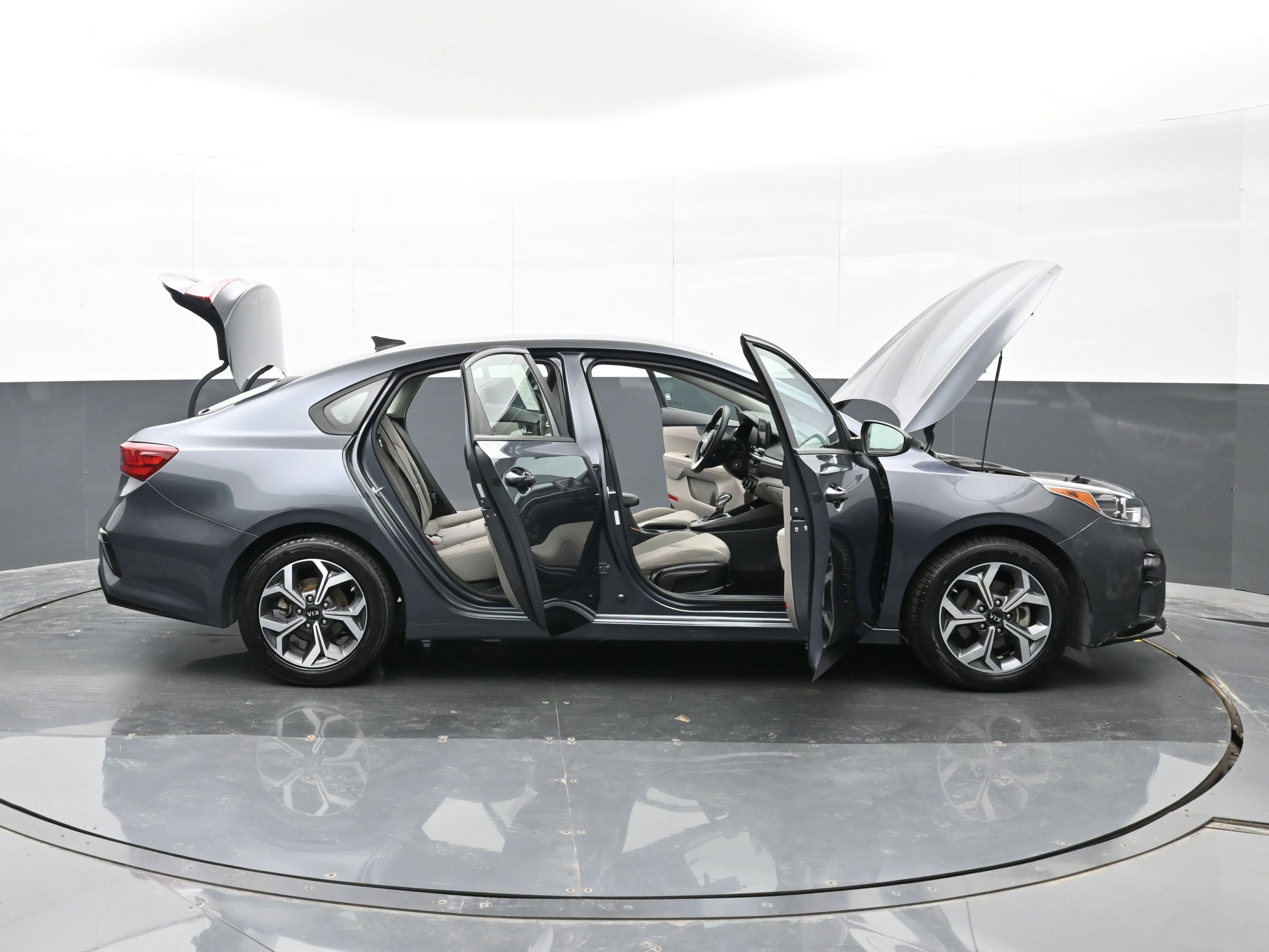 Used 2020 Kia Forte LXS FWD image 47