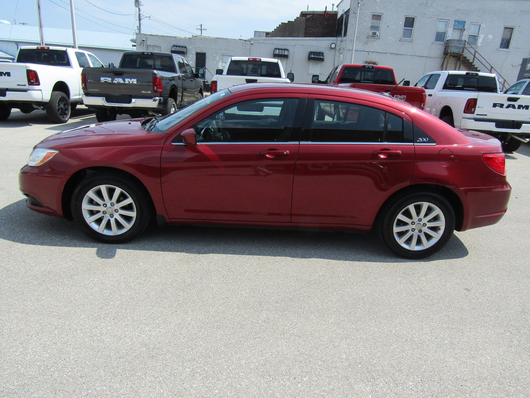 Used 2013 Chrysler 200 Touring FWD image 6