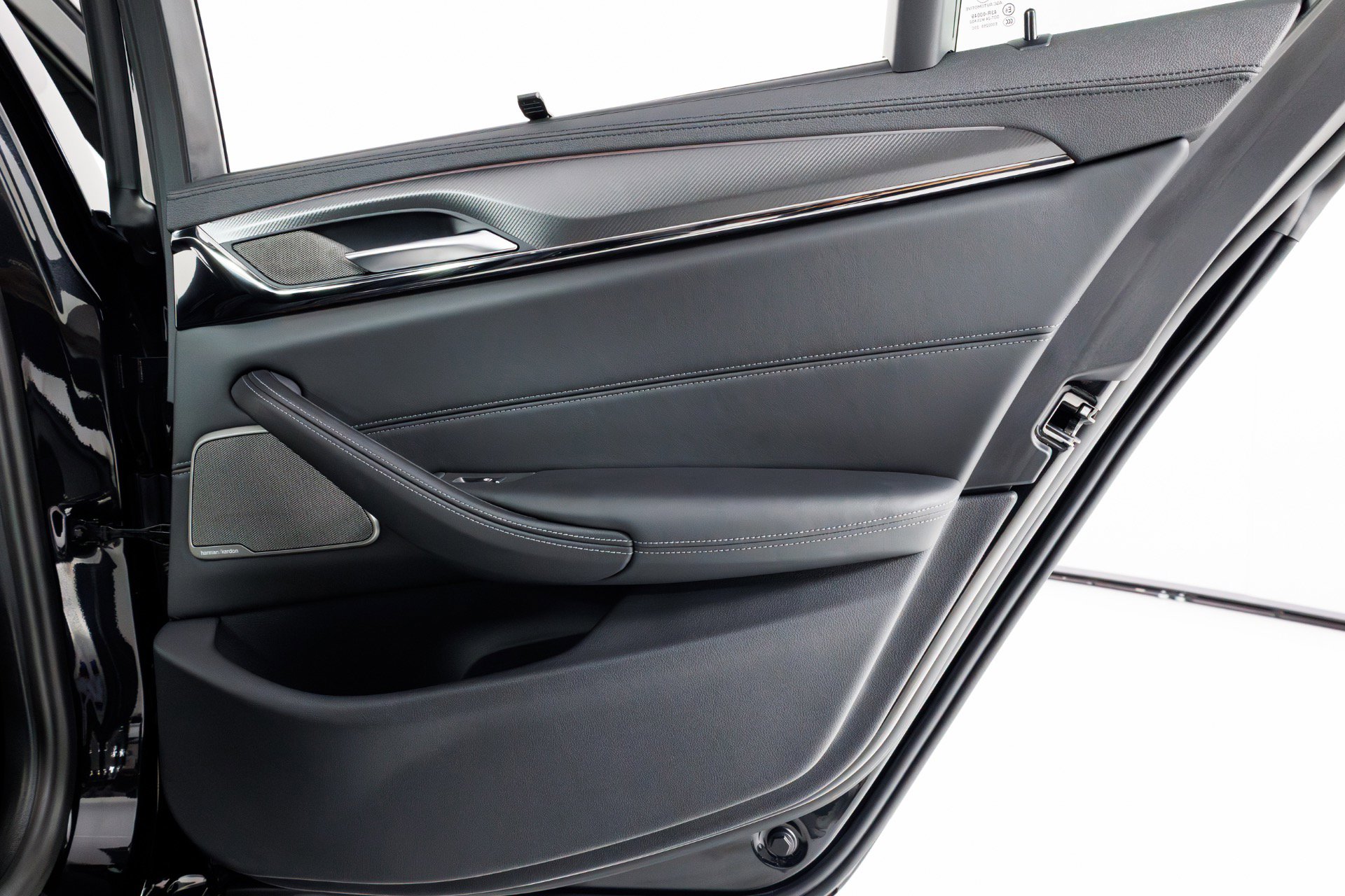 Used 2023 BMW M5 w/ Executive Package image 44