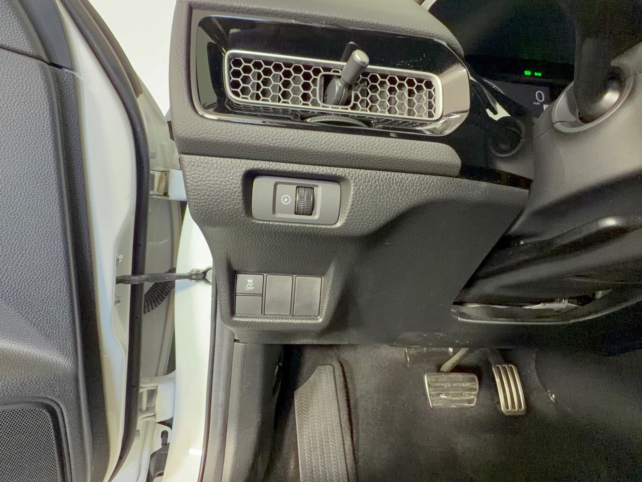 Used 2025 Honda Civic Sport image 31