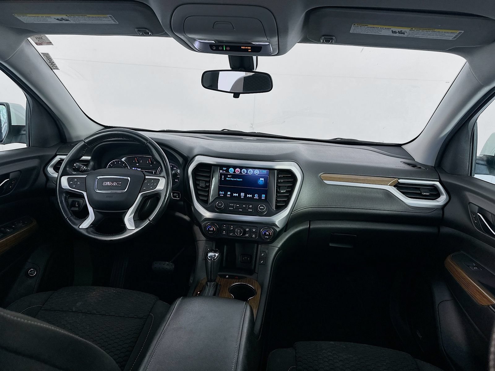 Used 2019 GMC Acadia SLE FWD image 23
