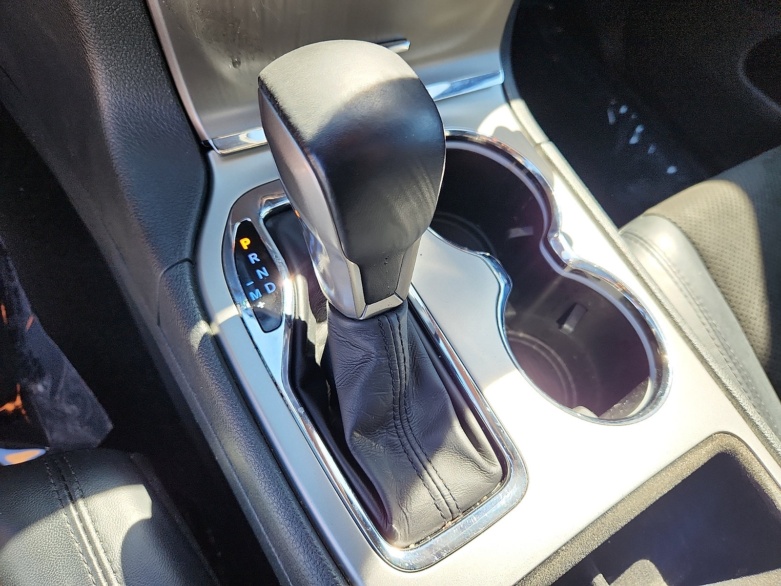 Used 2019 Jeep Grand Cherokee Altitude AWD/4WD image 15