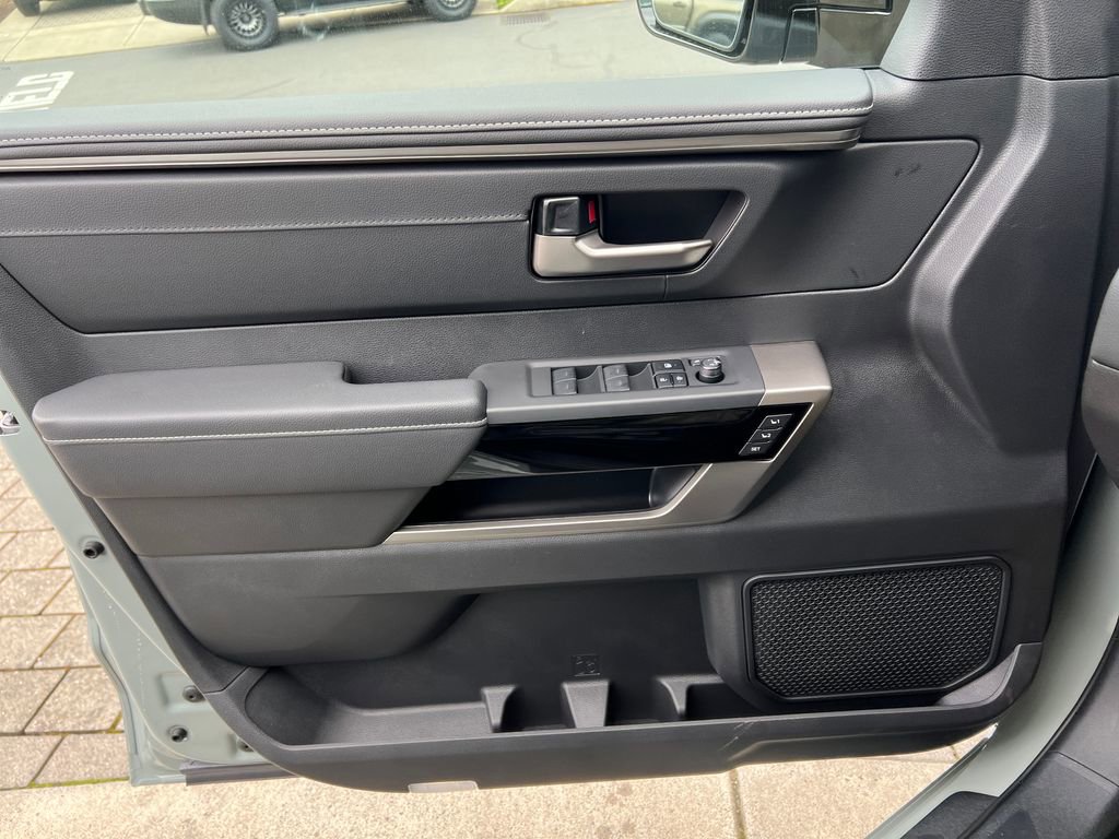 New 2026 Toyota Tundra Limited AWD/4WD image 12