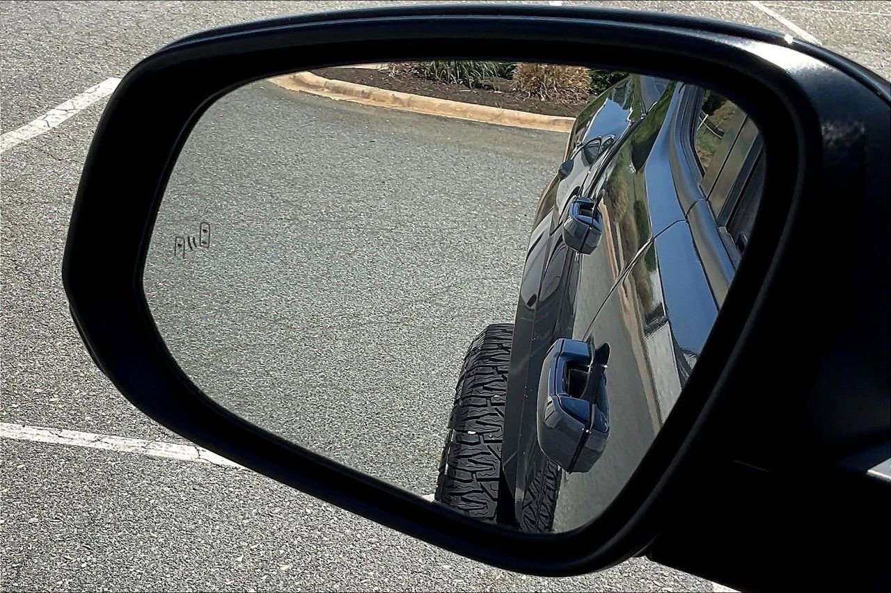 Used 2024 Toyota Tacoma TRD Sport image 29