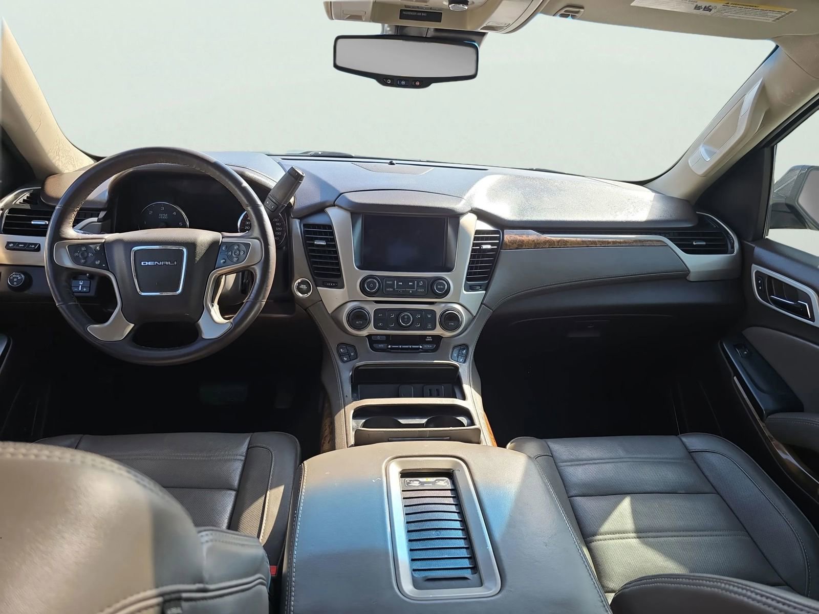 Used 2016 GMC Yukon Denali w/ Open Road Package RWD image 14